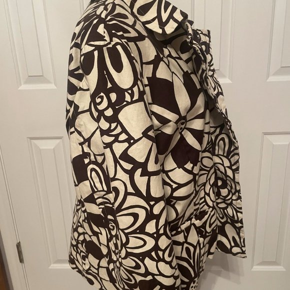 Chico's Ivory and Brown Floral Jacket, Size 3 - Picture 4 of 6